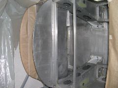 Schermatura, pulizia e sgrassatura sezione anteriore fusoliera